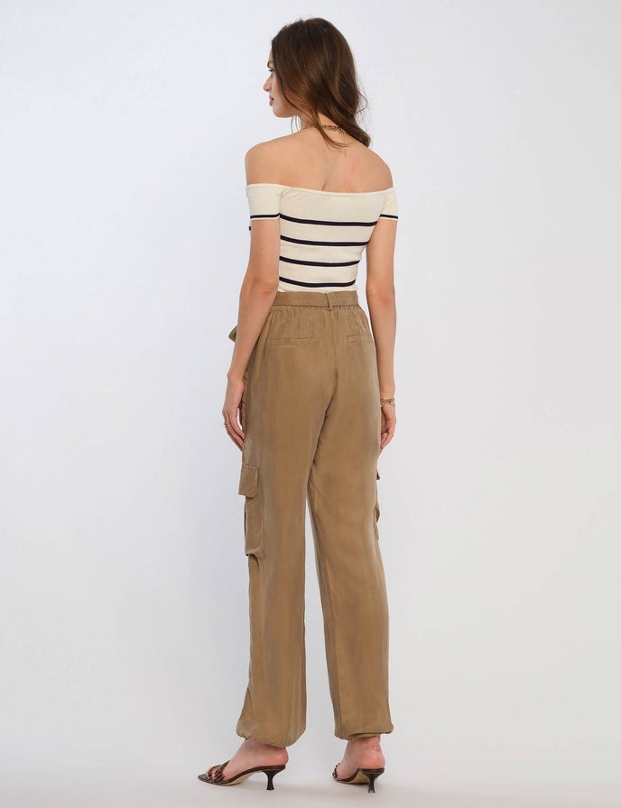 Sana Pant 3