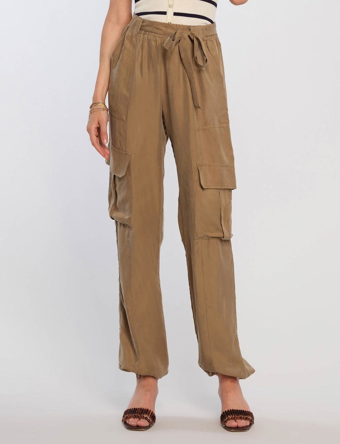 Sana Pant photo