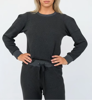 Naomi Pullover