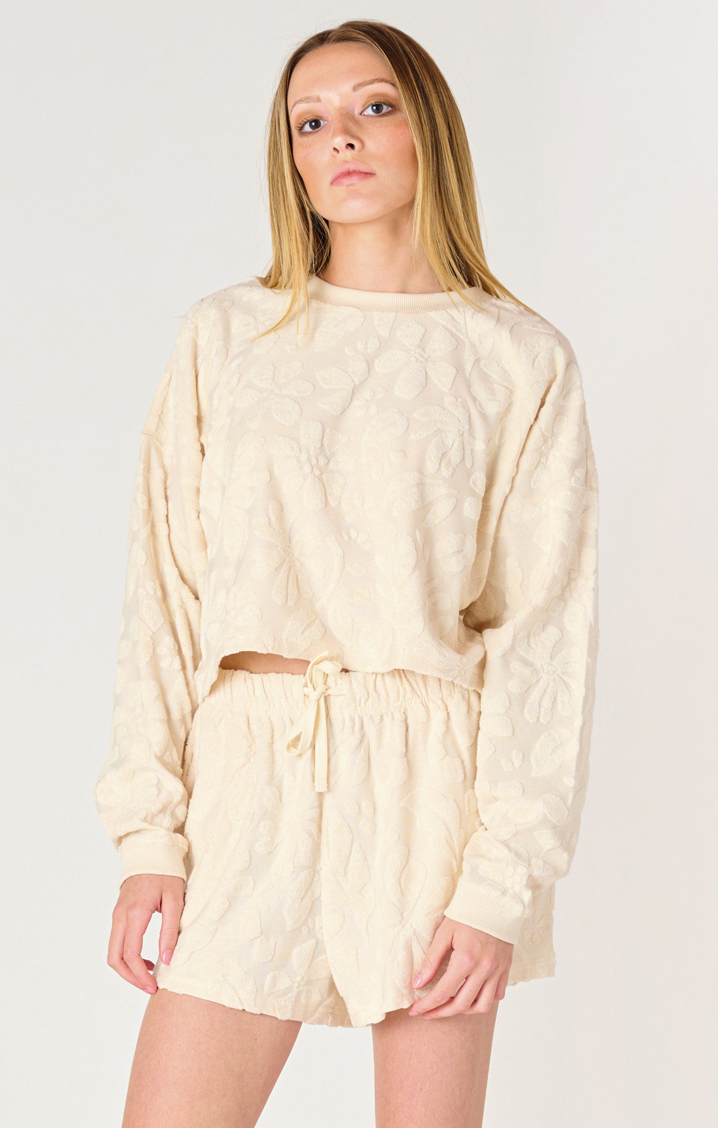 Fashionable Women's Tops – 2 Sisters A&L