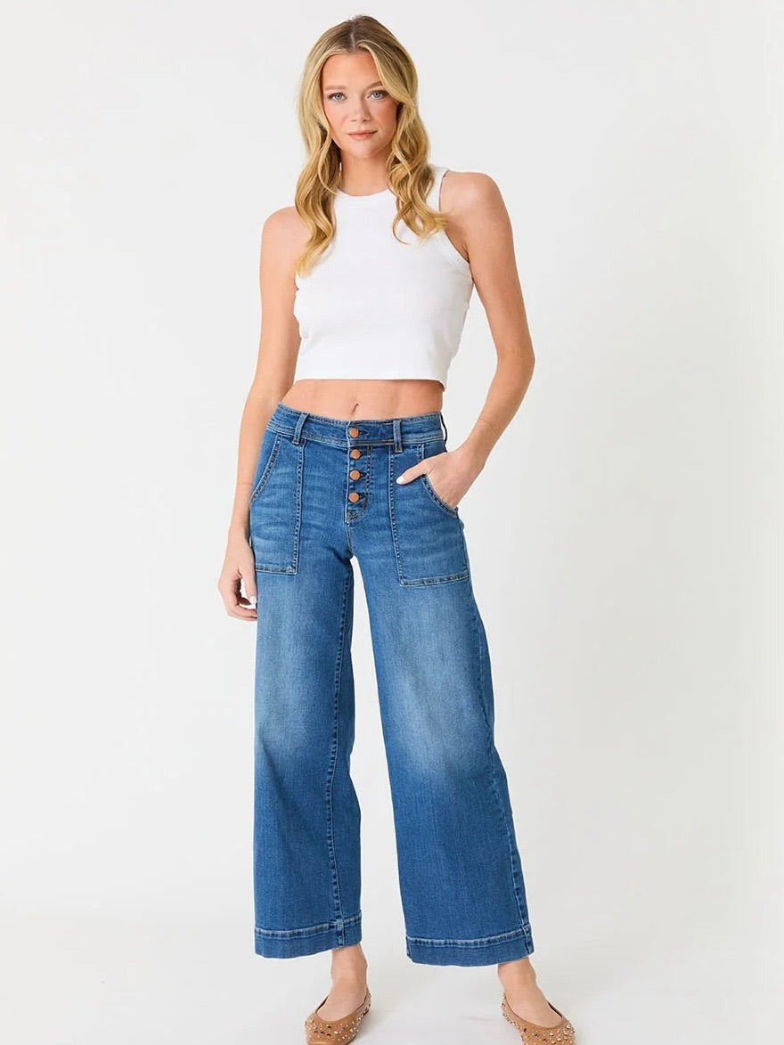 Camille Exposed Button