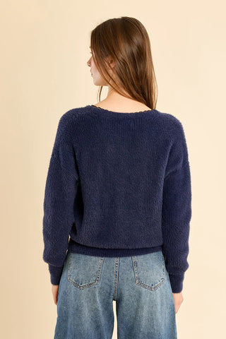 V Neck Lace Trim