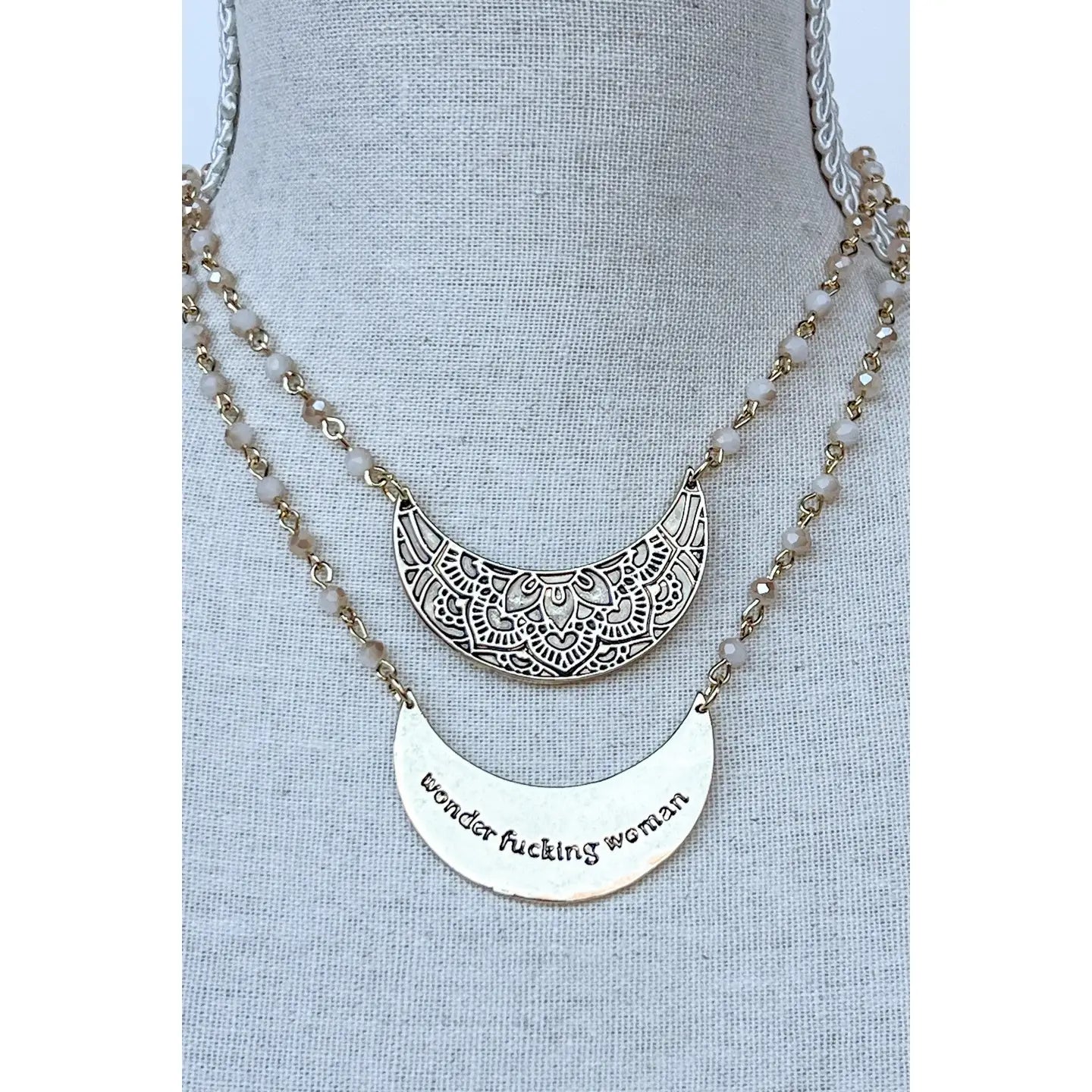 Wonder Woman Neck Gold