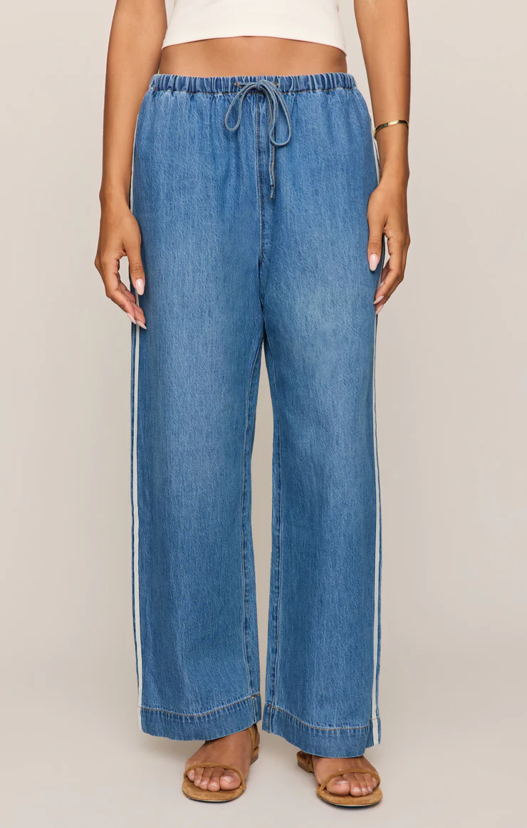 Sidelines Track Pant