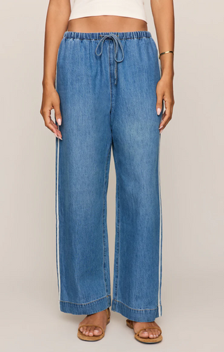 Sidelines Track Pant